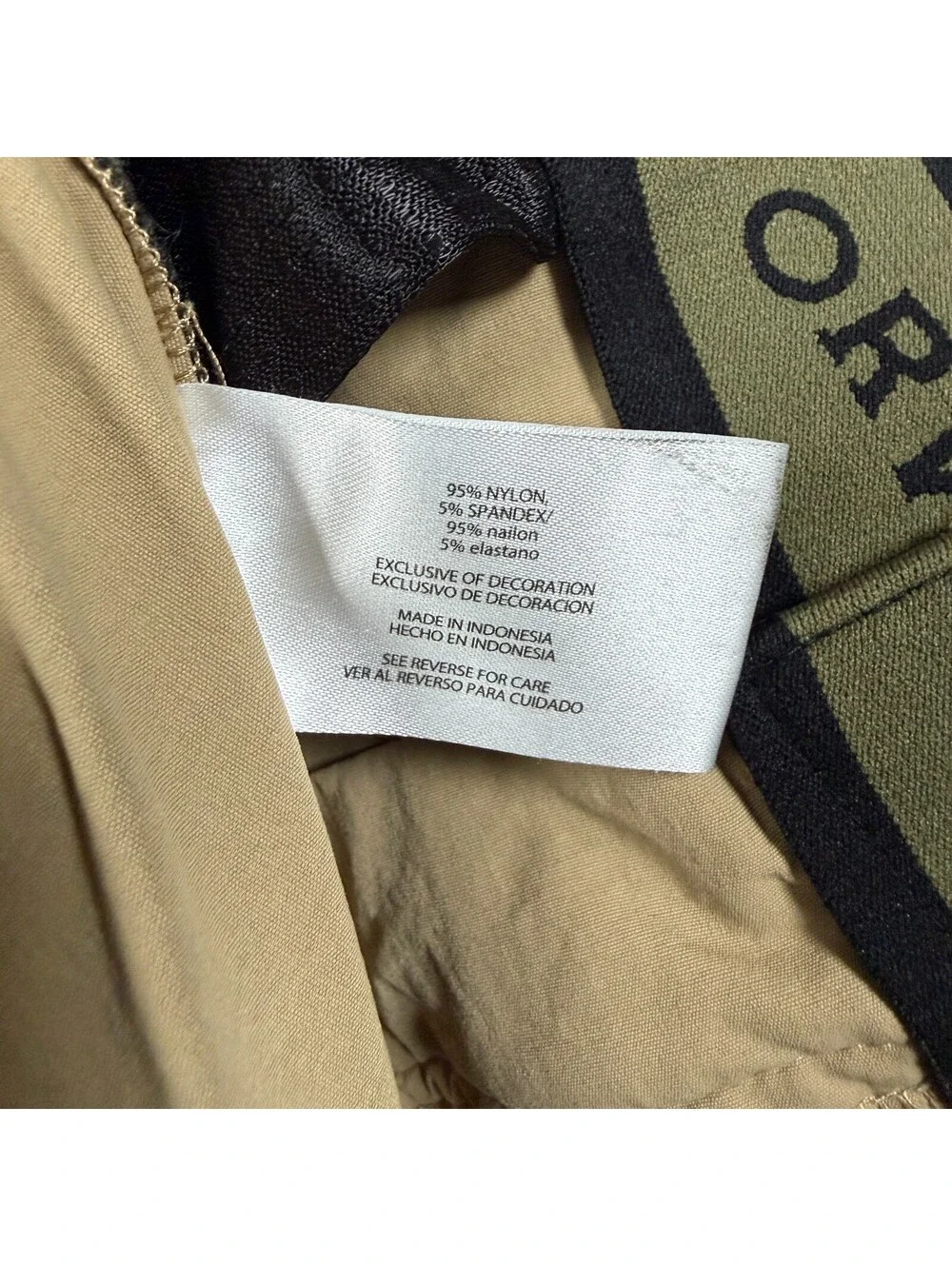 Orvis Mens Stretch Cargo Shorts Size 40 Khaki Nylon Hiking Fishing Outdoors